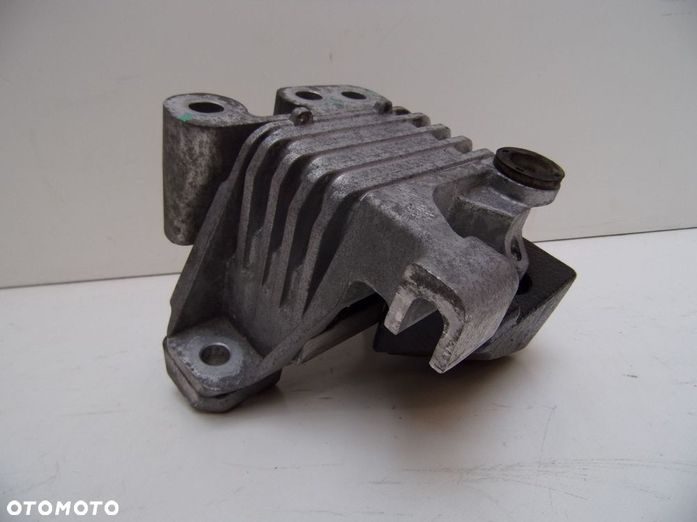 JEEP CHEROKEE KL 2.0 MTJ ŁAPA PODUSZKA SILNIKA 68102281AF - 2