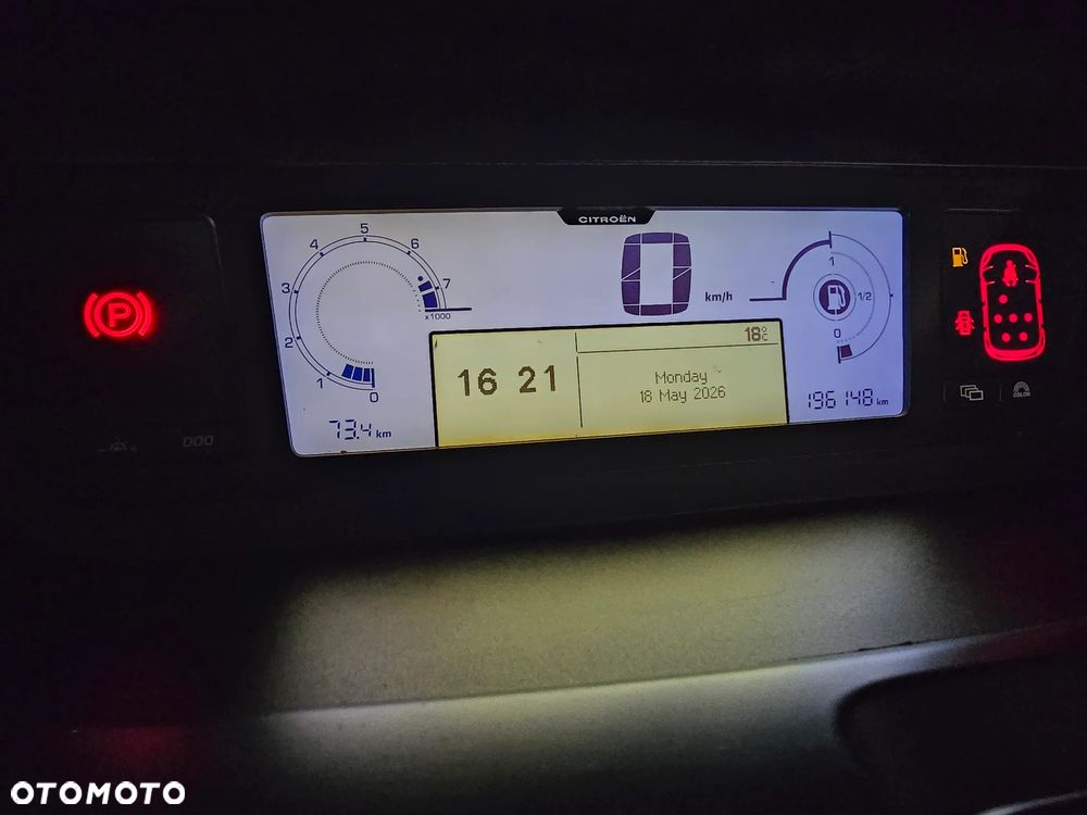 Citroën C4 Grand Picasso 1.8i Impress - 9