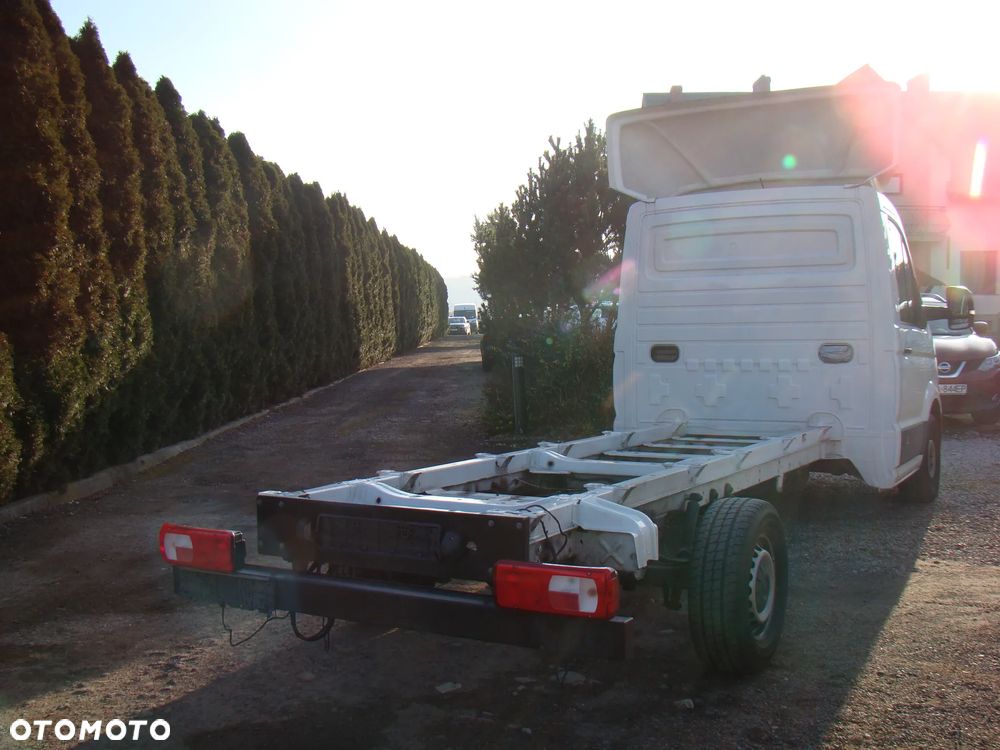 Volkswagen CRAFTER - 8