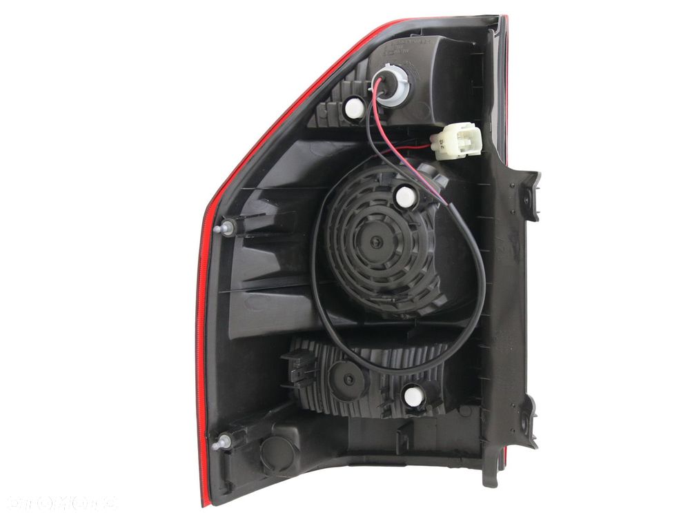 Lampa tyl na Mitsubishi Pajero III 3 v60 v70 Lift - 3