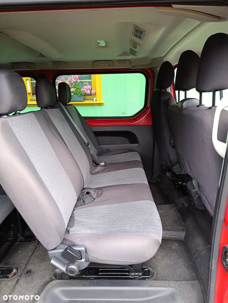 Renault Trafic 2.0 dCi - 12