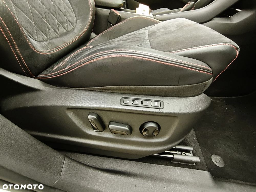 Skoda Kodiaq 2.0 Bi-TDI 4x4 RS DSG 7os - 25