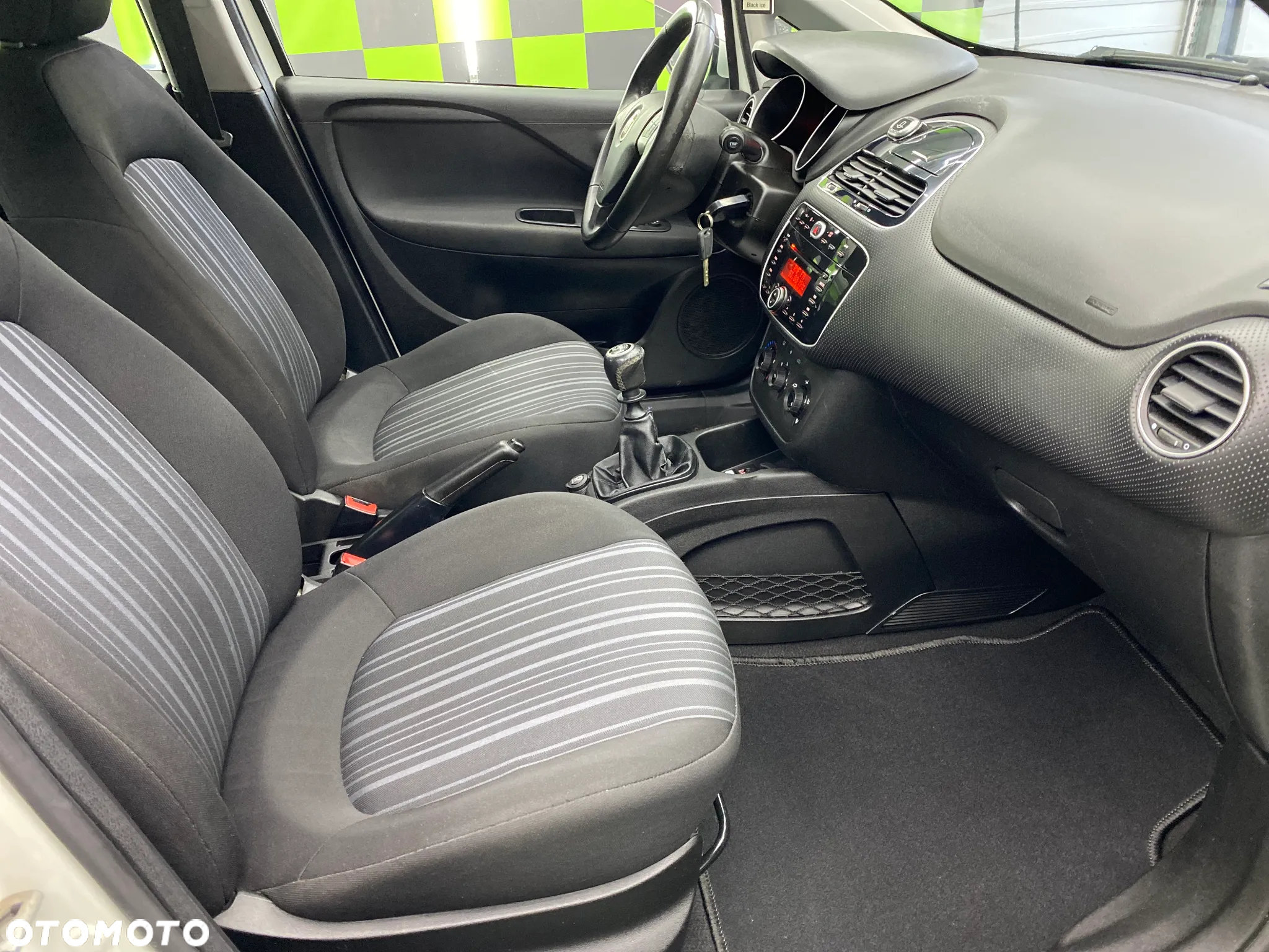 Fiat Grande Punto 1.4 8V Active - 11