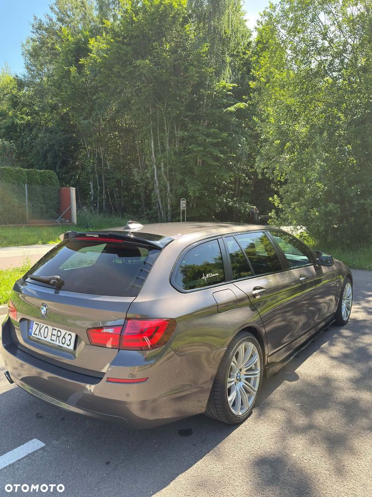 BMW Seria 5 525d - 6