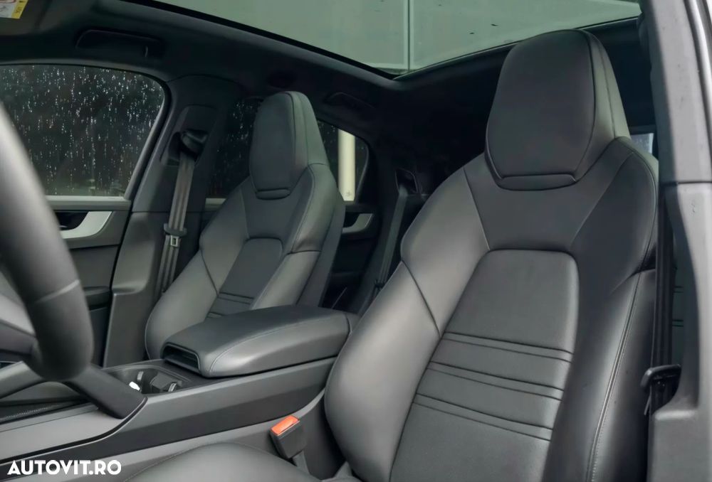Porsche Cayenne Coupe Black Edition - 11