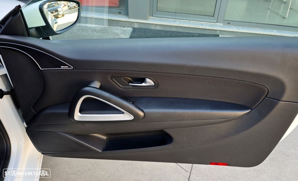 VW Scirocco 2.0 TDI Sport - 23