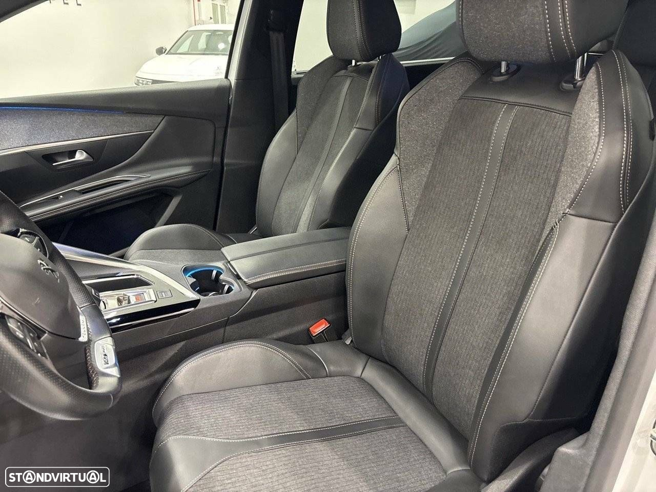 Peugeot 5008 1.5 BlueHDi GT Line EAT8 - 9