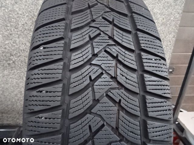 235/60/R18 107H Dunlop Winter Sport 5 - 1