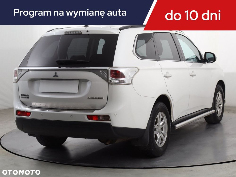 Mitsubishi Outlander - 7