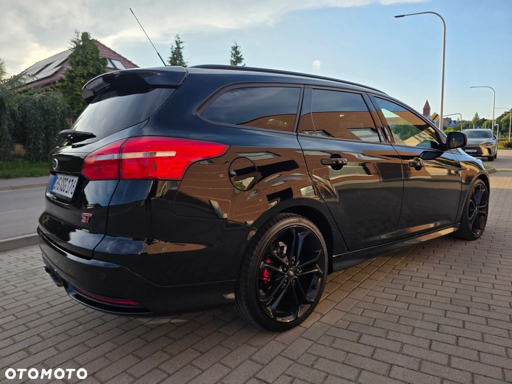 Ford Focus 2.0 TDCi ST mit Leder-Sport-Paket - 10