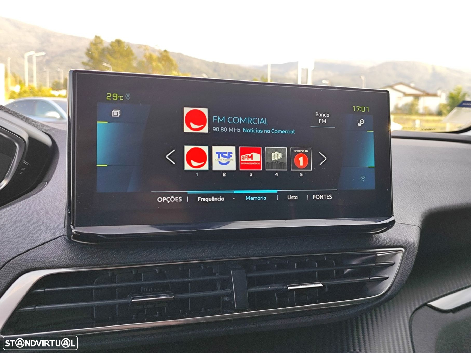 Peugeot 3008 1.6 Hybrid Allure e-EAT8 - 18