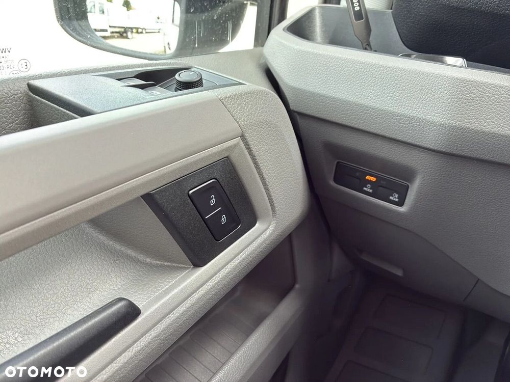 Volkswagen Crafter 35 Podwójna Kabina L4 z fabryczną skrzynią, DMC=3.5t, 2.0BiTDI 177KM, r.o. 4490mm - 23