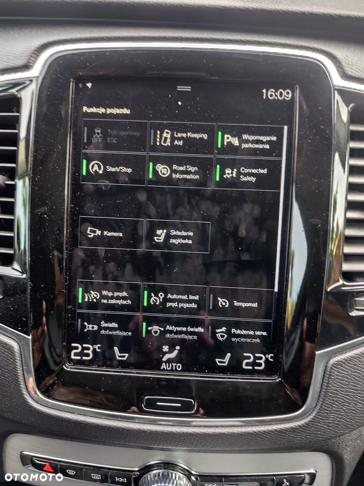 Volvo XC 90 D5 SCR AWD Inscription 7os - 25