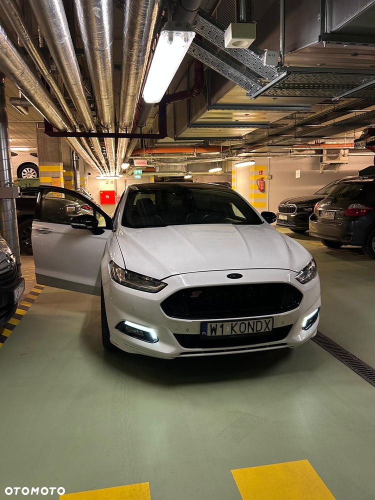 Ford Fusion - 2