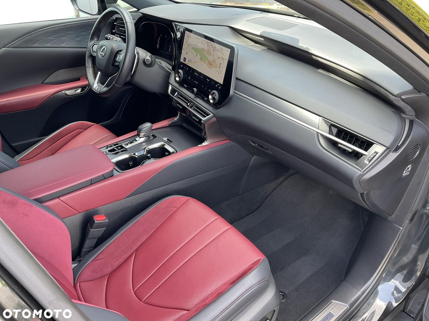 Lexus RX - 14