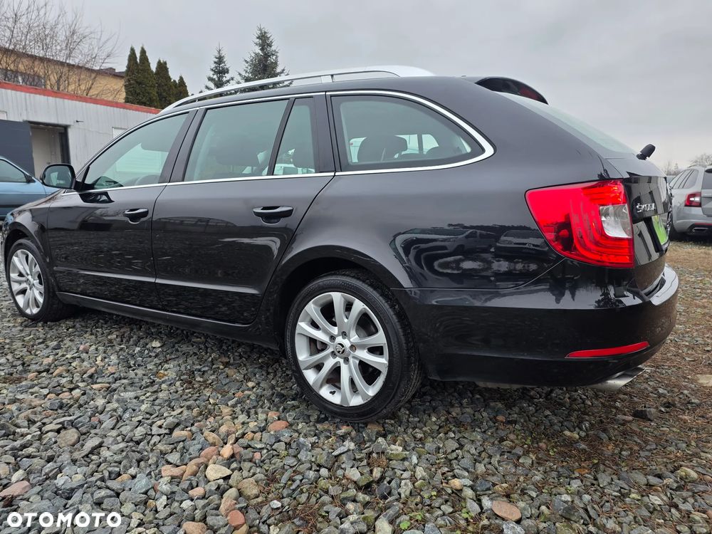 Skoda Superb 2.0 TDI Ambition Outdoor DSG - 21