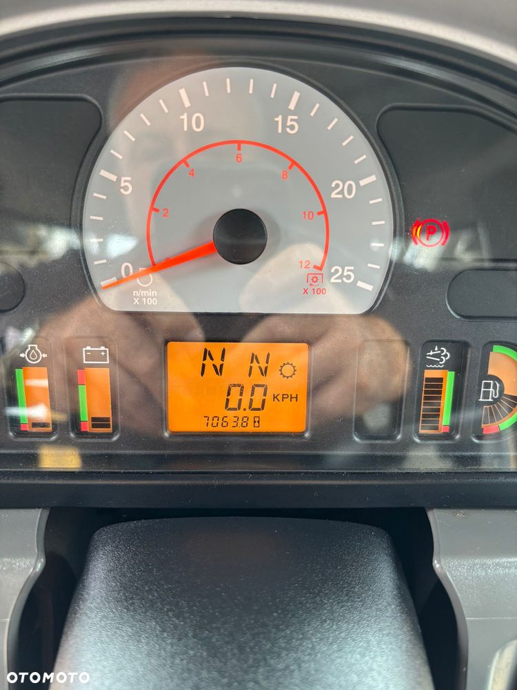 Challenger Rogator RG655C - 13