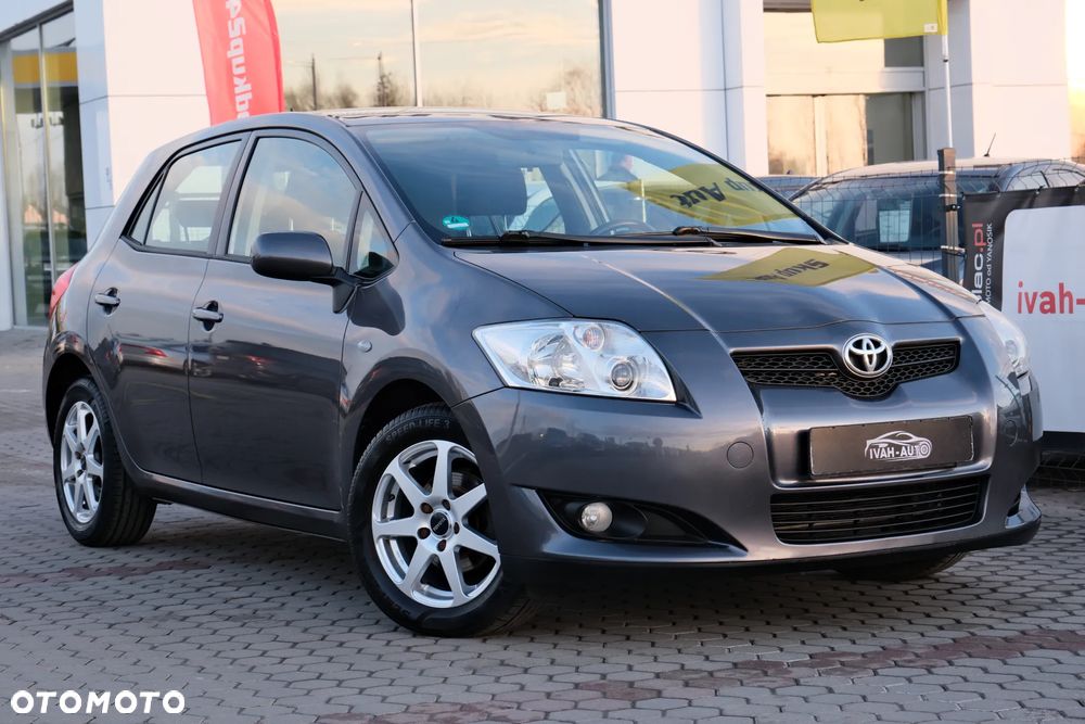 Toyota Auris 1.6 VVT-i Sol - 2