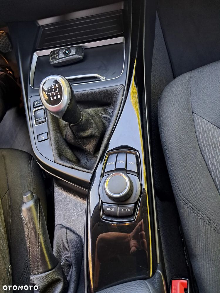 BMW Seria 1 - 25