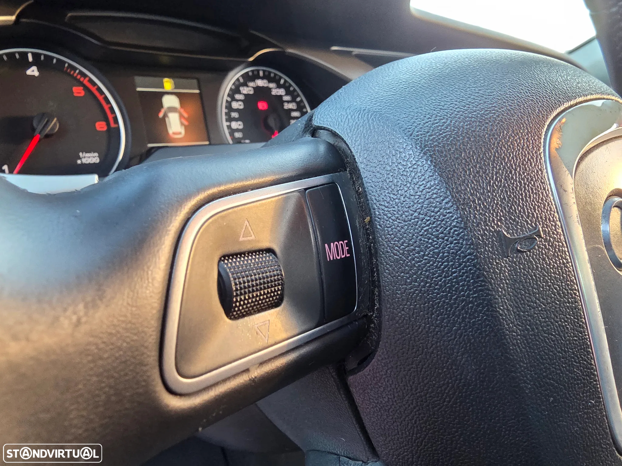 Audi A4 Avant 2.0 TDI exclusive - 27