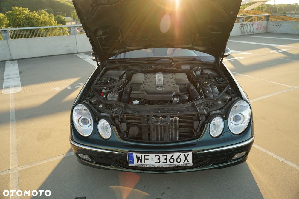 Mercedes-Benz Klasa E 500 4-Matic T Elegance - 12