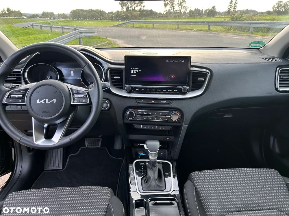 Kia Ceed - 28