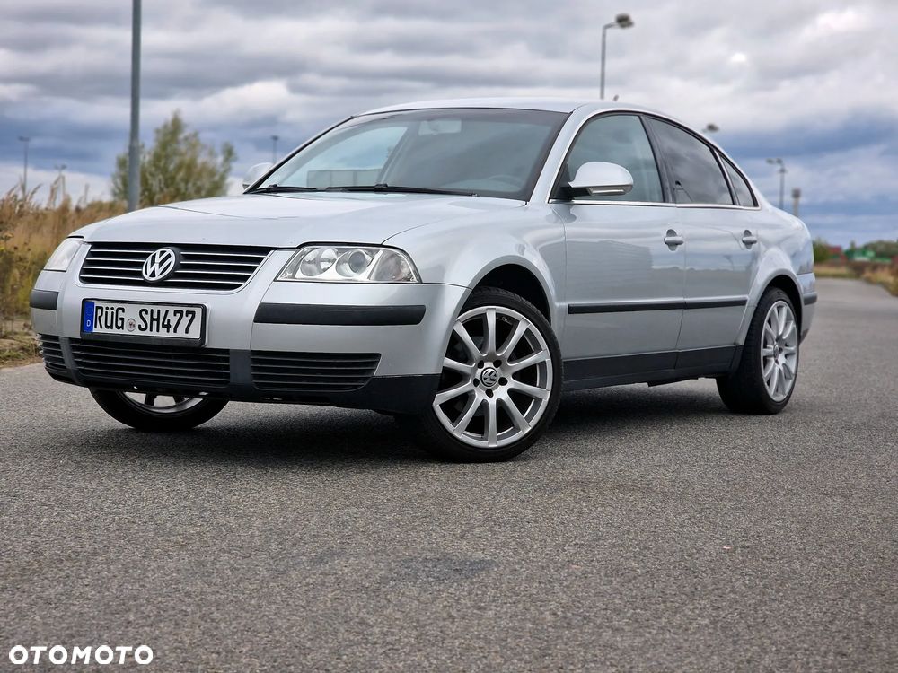 Volkswagen Passat 1.6 Exclusive - 1
