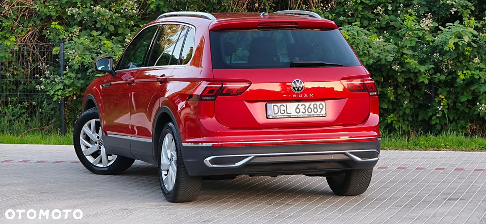Volkswagen Tiguan - 11