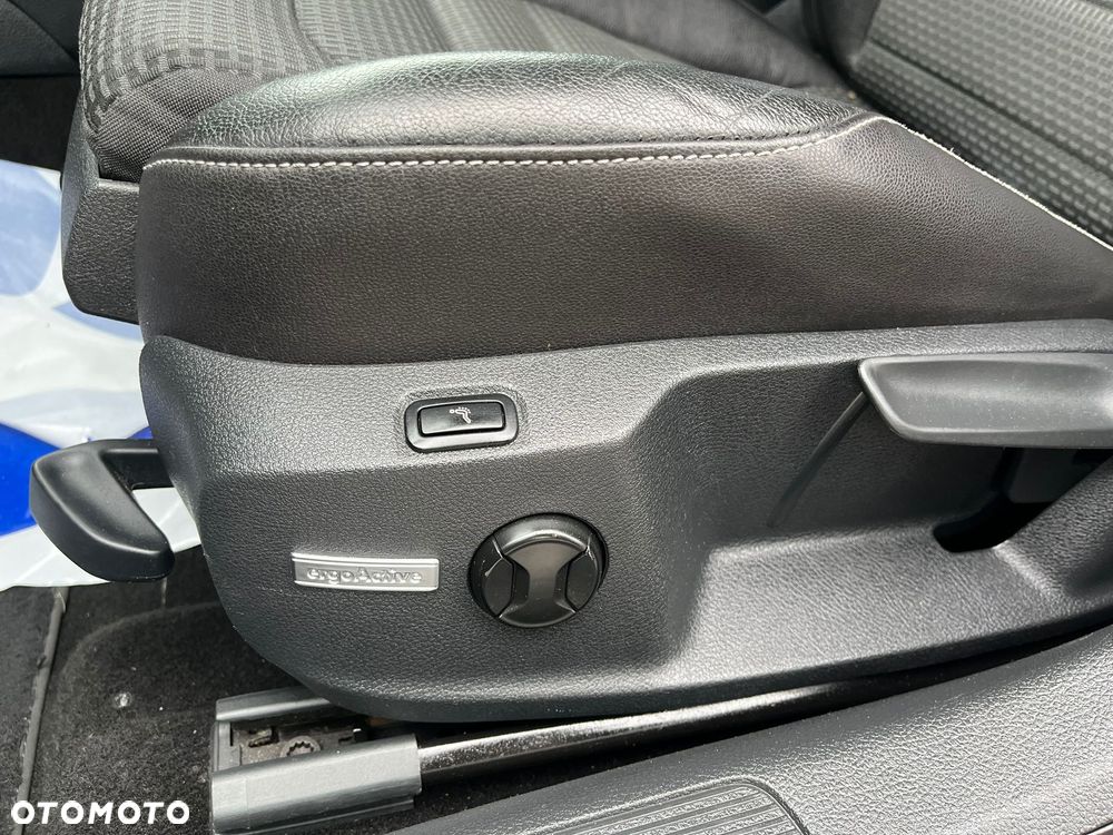 Volkswagen Golf Variant 1.4 TSI BMT Highline - 5