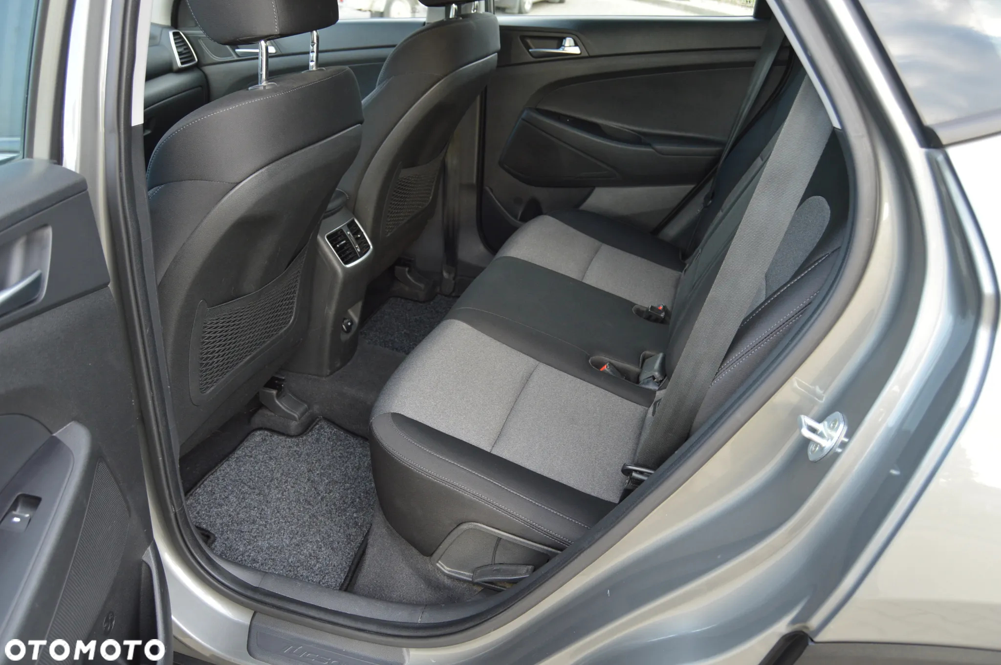 Hyundai Tucson 1.6 GDi 2WD Advantage+ - 31