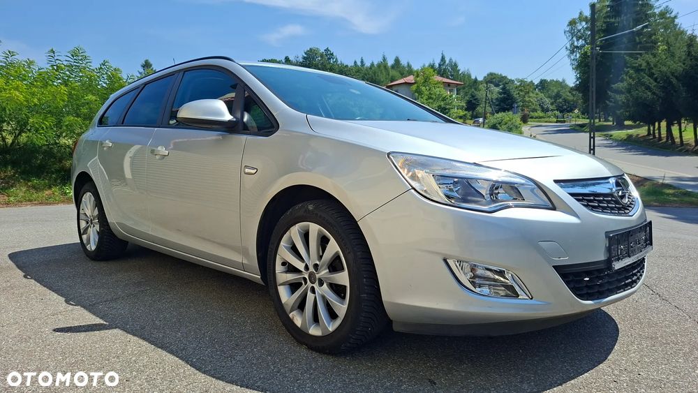 Opel Astra 1.4 Turbo 150 Jahre - 1