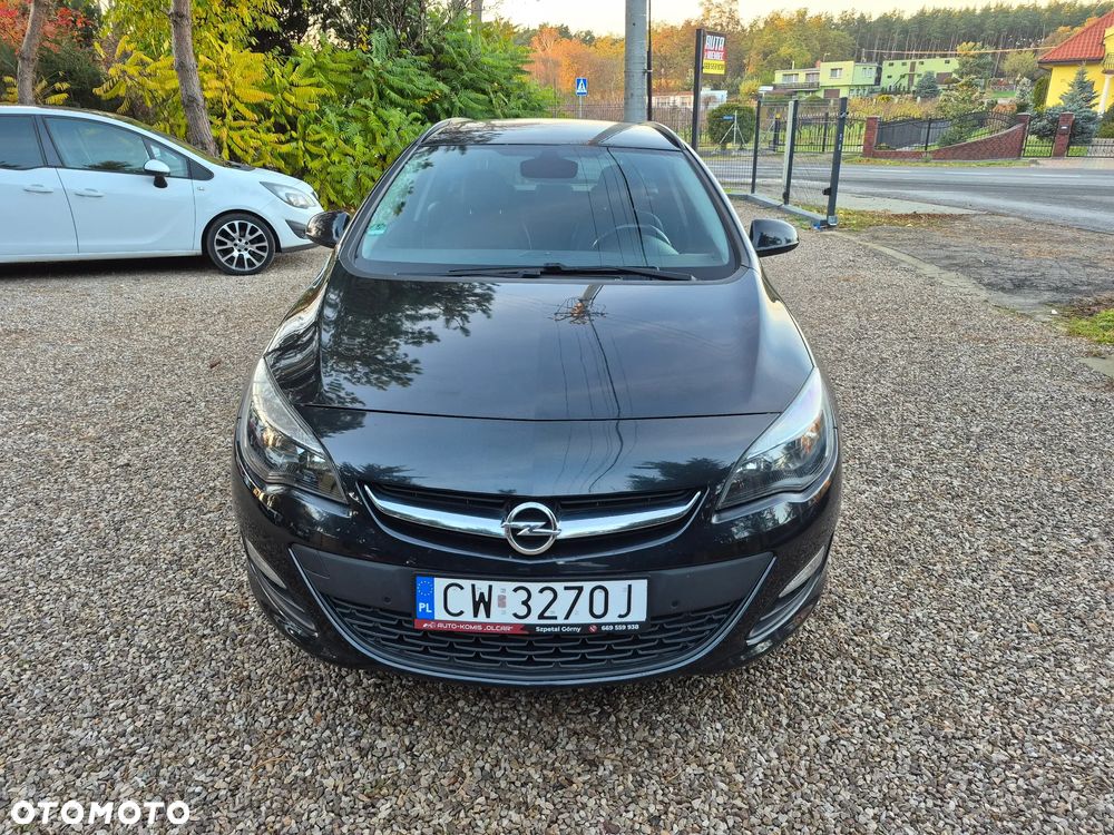 Opel Astra 1.4 Turbo 150 Jahre - 8