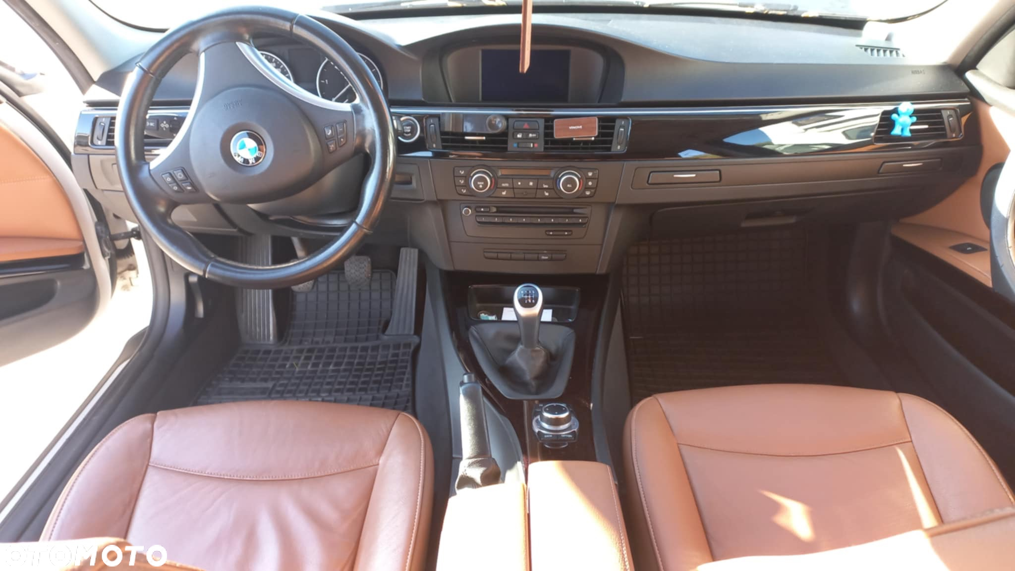 BMW Seria 3 320d - 6