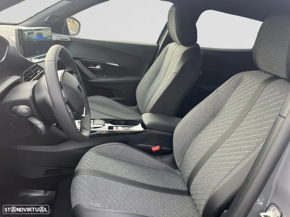 Peugeot e-2008 54 kWh Allure - 10