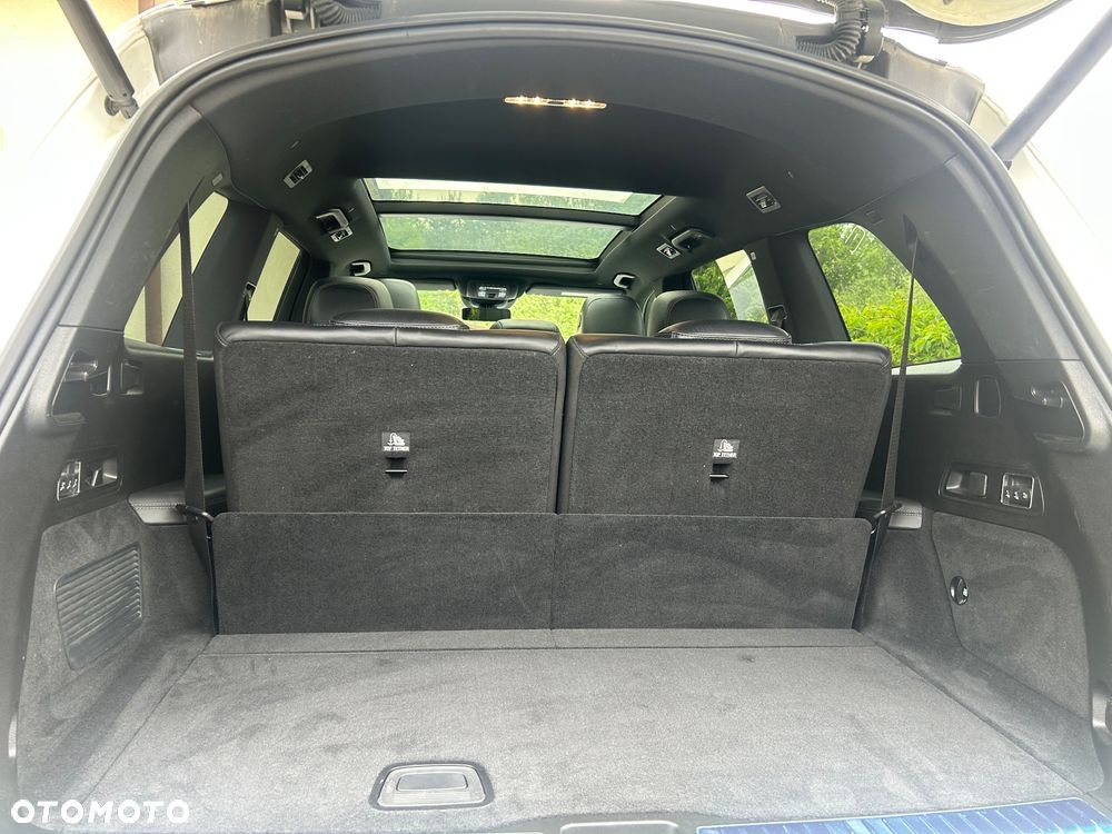 Mercedes-Benz GLS - 21