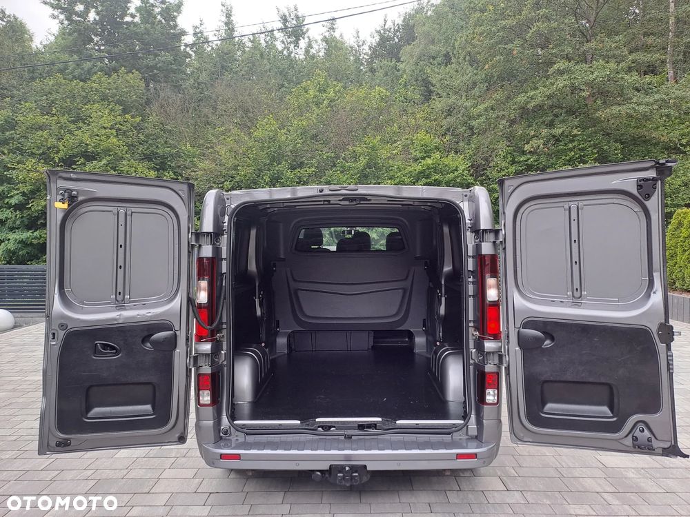 Opel Vivaro - 22