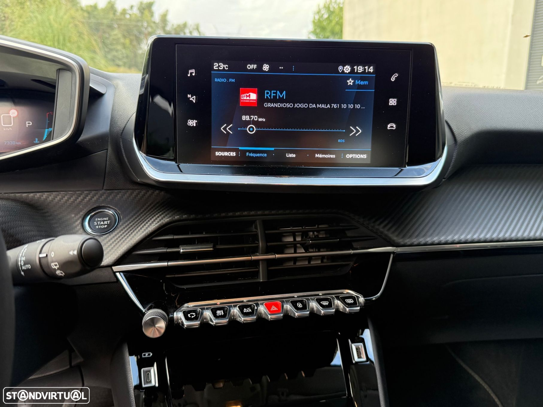 Peugeot 208 PureTech 100 EAT8 Allure - 15