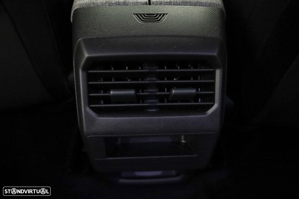 Peugeot 3008 1.2 Hybrid Allure e-DCS6 - 21