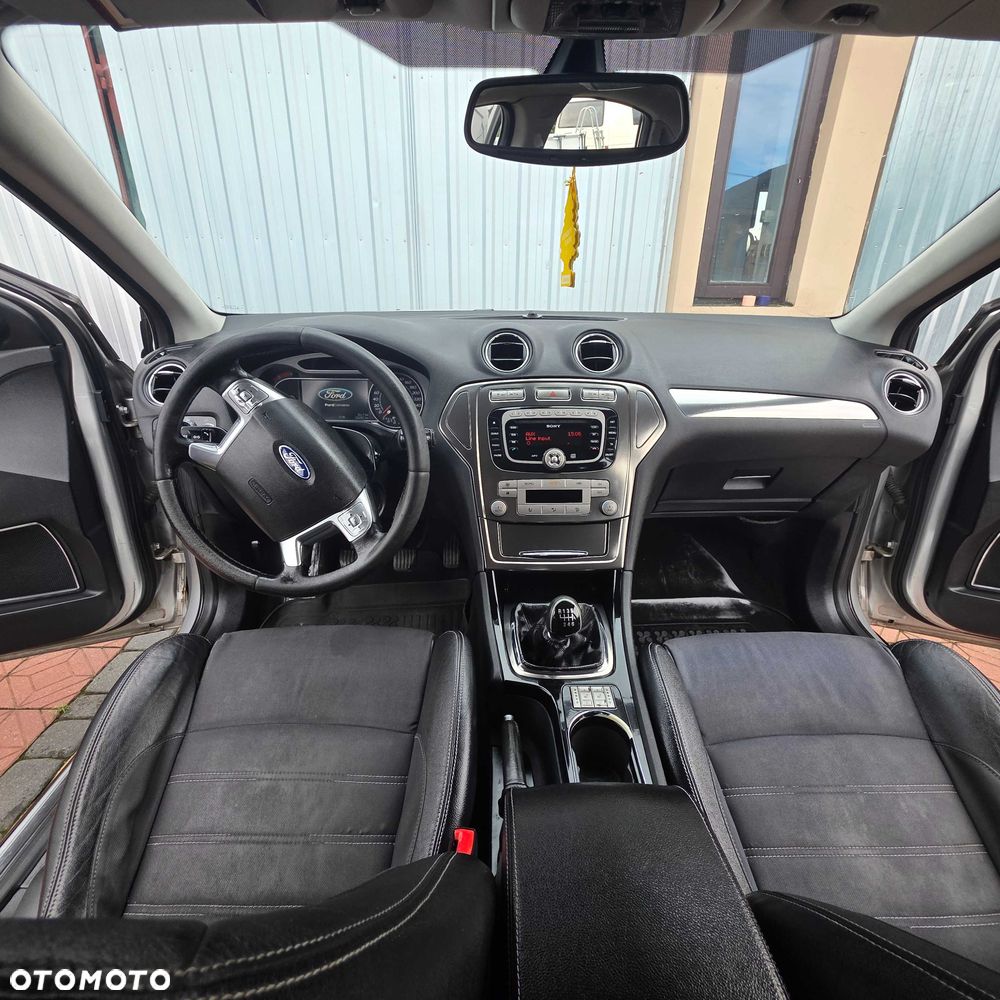 Ford Mondeo - 4