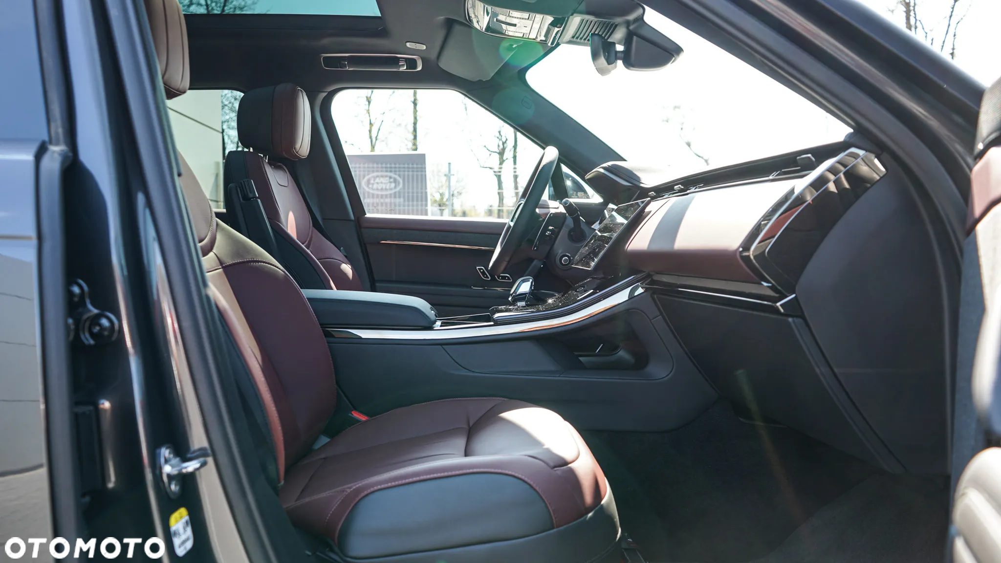 Land Rover Range Rover Sport D300 Dynamic SE - 11