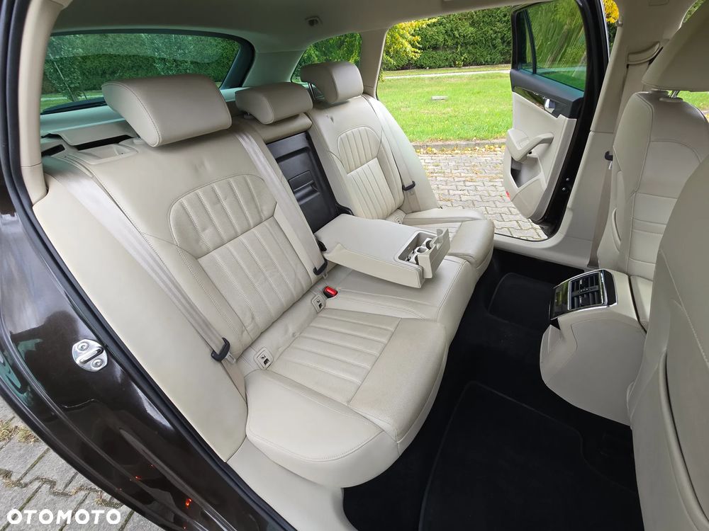 Skoda Superb Combi 2.0 TDI L&K - 17