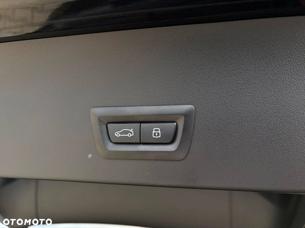 BMW X3 xDrive20d mHEV - 31