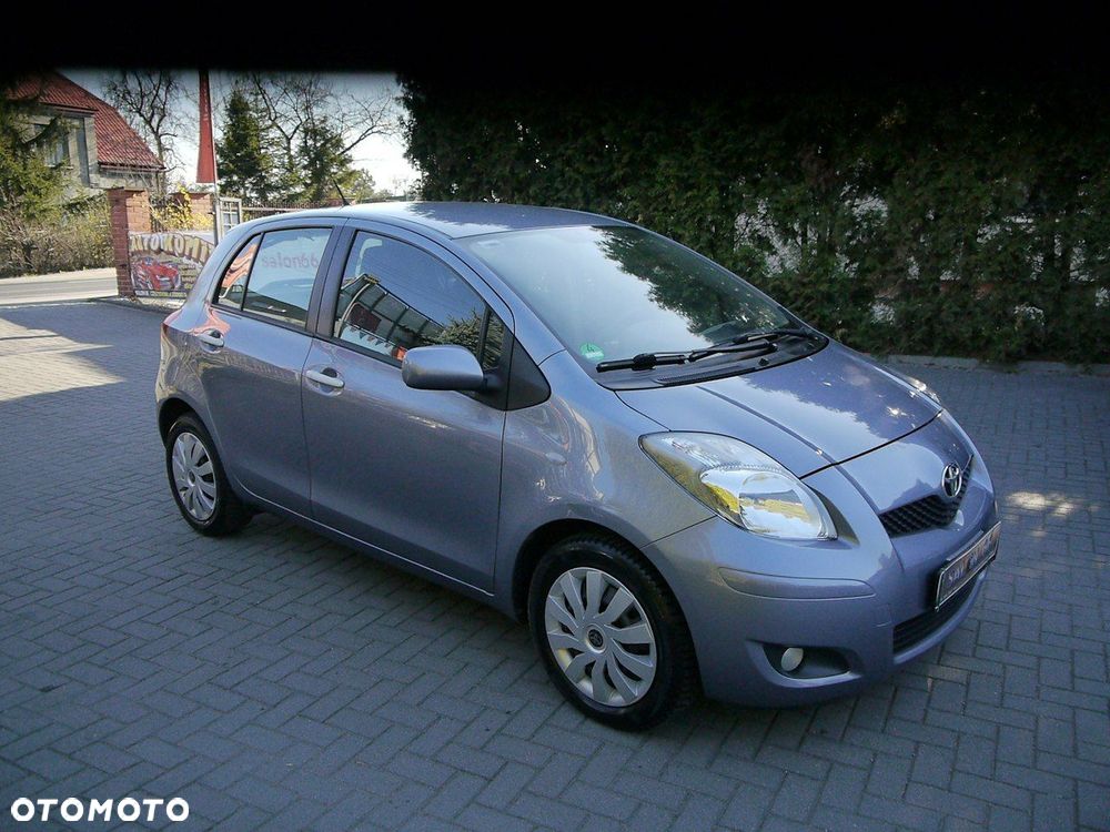 Toyota Yaris 1.33 VVT-i Executive - 13