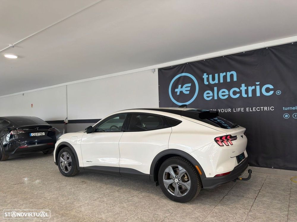 Ford Mustang Mach-E 75.7 kWh Base - 3