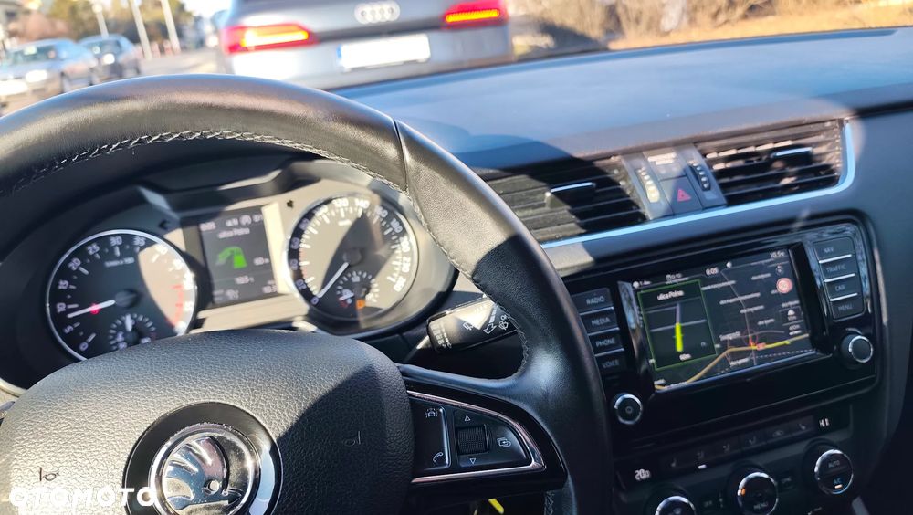 Skoda Octavia 2.0 TDI DSG Ambition - 10