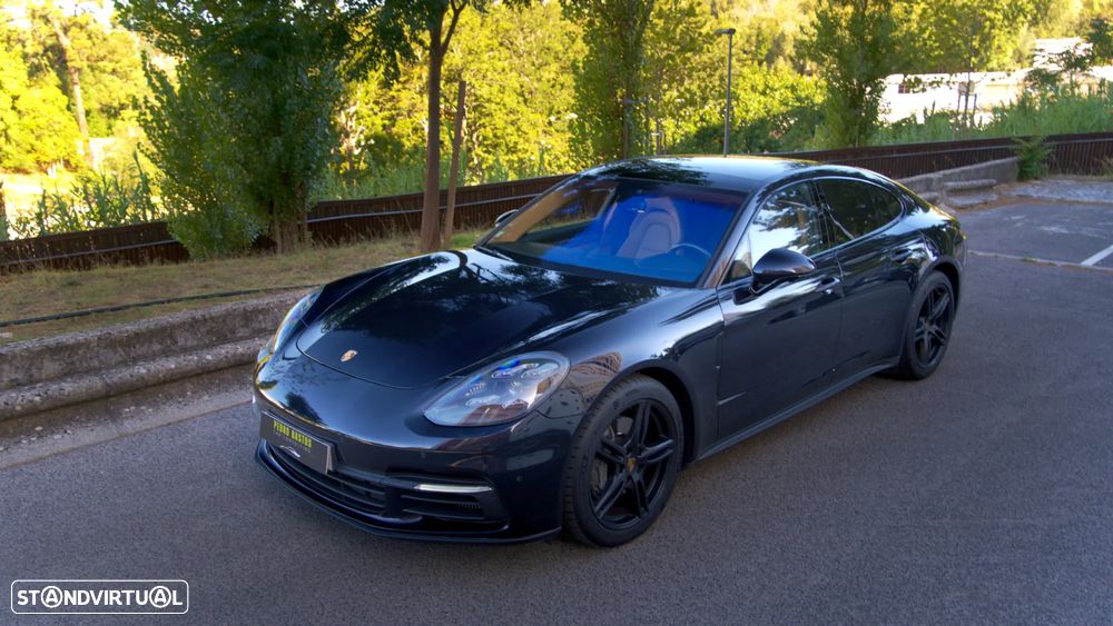 Porsche Panamera 4 S - 12