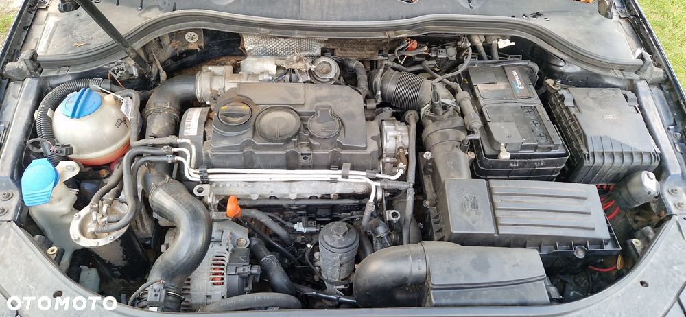 Volkswagen Passat - 23