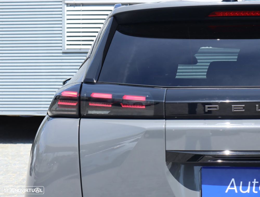Peugeot 2008 1.2 Hybrid Allure e-DCS6 - 15