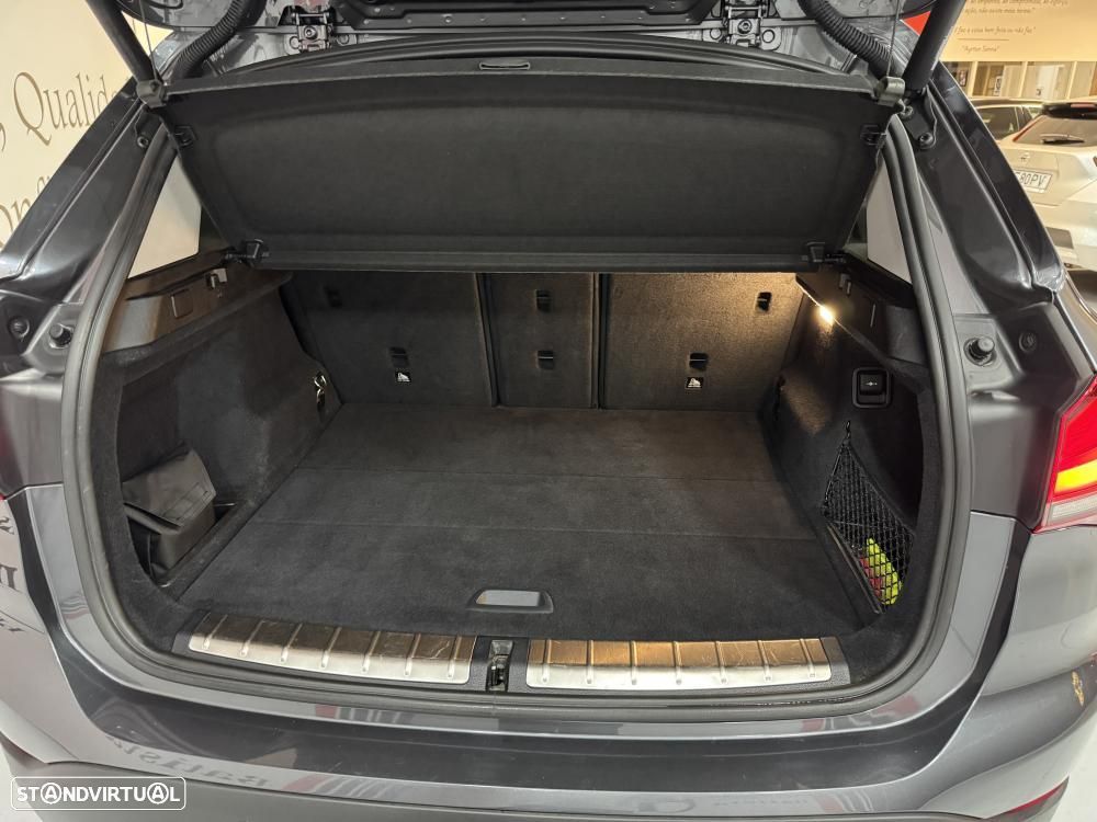 BMW X1 16 d sDrive xLine - 48