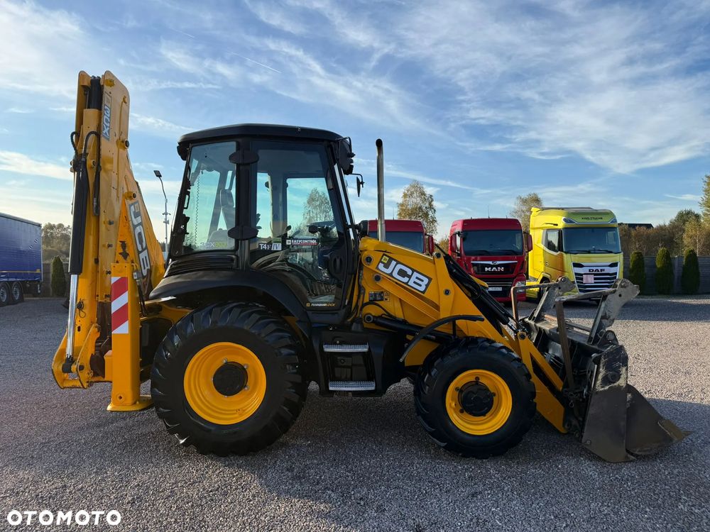 JCB 3CX // TORQUELOCK // NOWE OPONY // SALON POLSKA - 7